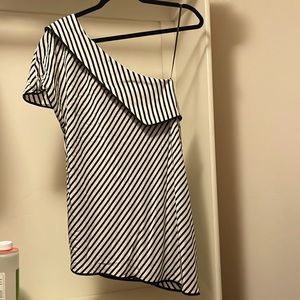 Diane con furstenberg one shoulder silk black and white blouse